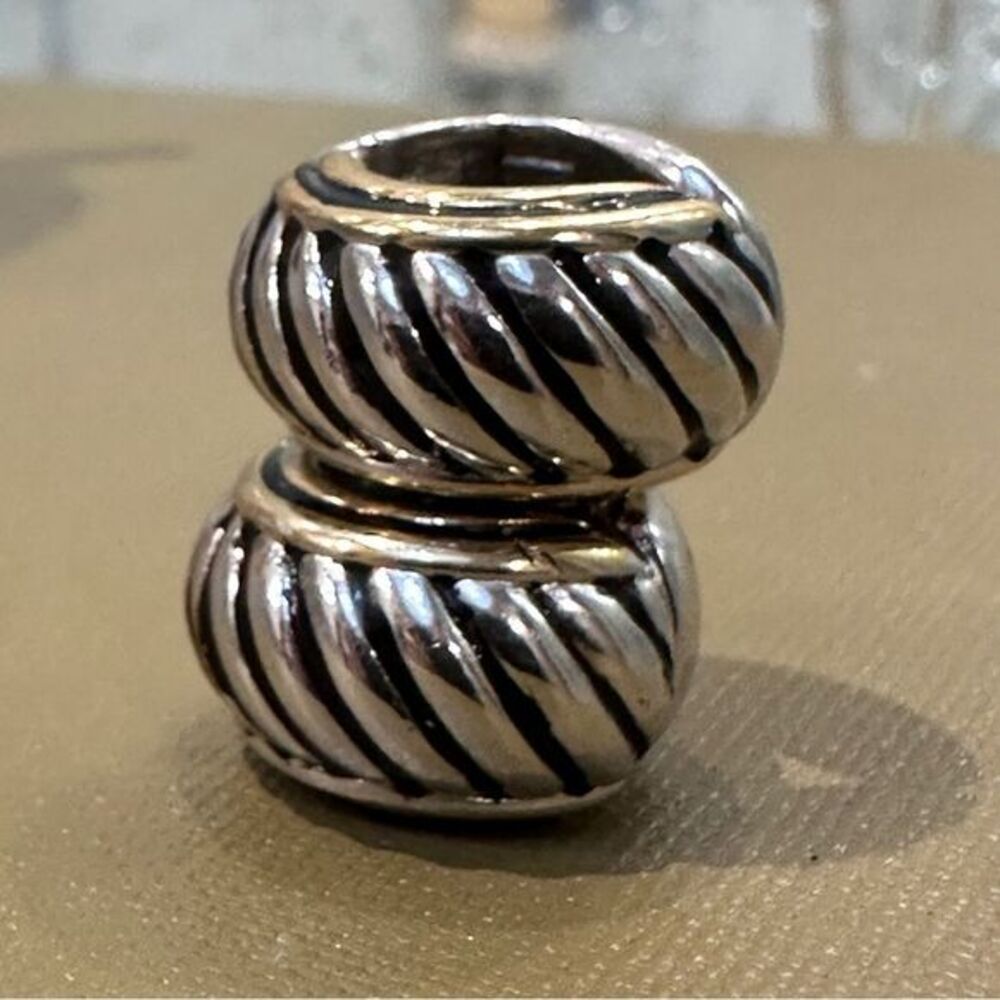 Edwin Pearl | E. Pearl | Elegant Silver and Gold Women's clip on Earrings